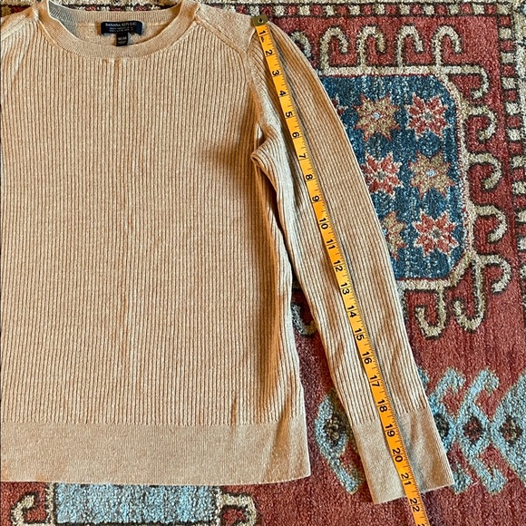 Banana Republic Sweater Sz Sm/Med - Picture 6 of 6